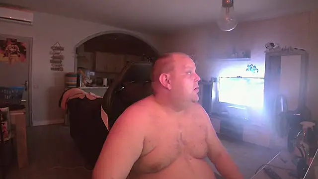 Hotfire-112 online show from March 26, 2026, 10:18 pm