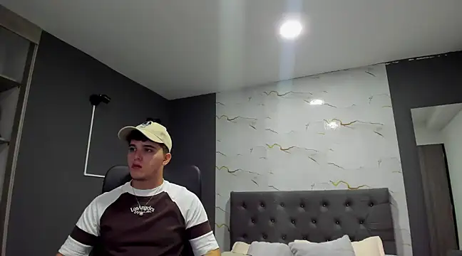 ErosGeorgiou online show from February 7, 2025, 11:34 am