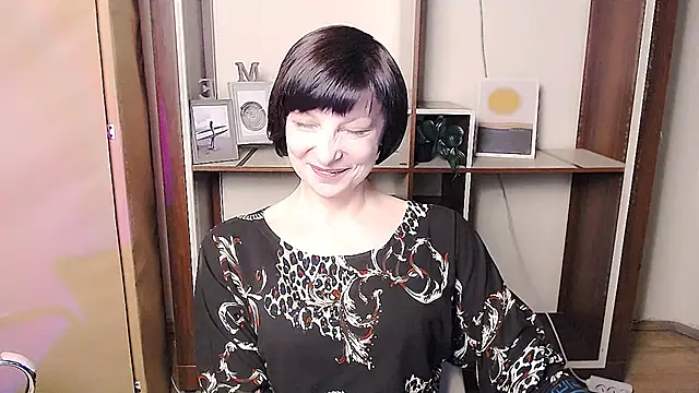  AngeliaFlow  online show from April 12, 2026, 8:39 am