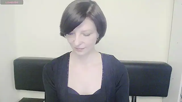  AngeliaFlow  online show from February 13, 2025, 12:43 pm