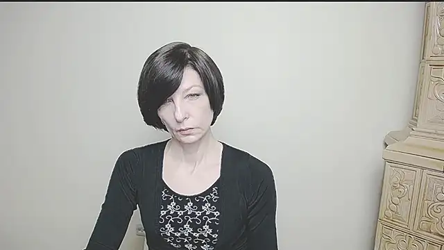  AngeliaFlow  online show from February 27, 2025, 7:08 am