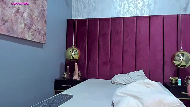 lolyyuno online show from February 24, 2025, 2:30 am