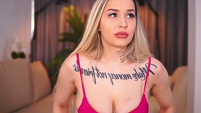 Ammylicious Doll online show from February 13, 2025, 6:09 am