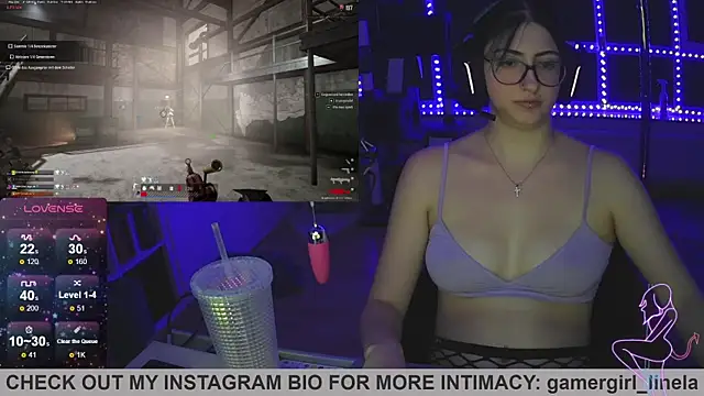 Snapshot of Gamergirl-Linela chatting on October 5, 2025, 1:51 am Gamergirl-Linela online show from October 5, 2025, 1:51 am