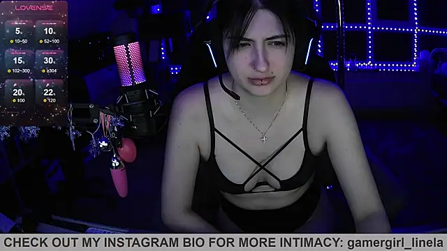 Snapshot of Gamergirl-Linela chatting on July 20, 2026, 12:51 am Gamergirl-Linela online show from July 20, 2026, 12:51 am