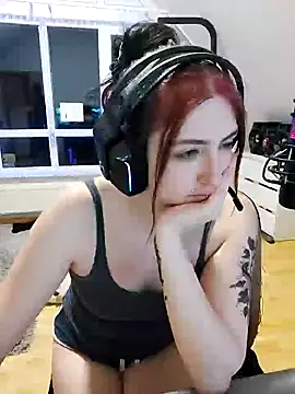 Gamergirl-Linela online show from February 17, 2025, 6:28 pm