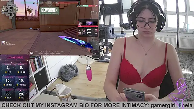 Snapshot of Gamergirl-Linela chatting on September 29, 2025, 2:01 pm Gamergirl-Linela online show from September 29, 2025, 2:01 pm