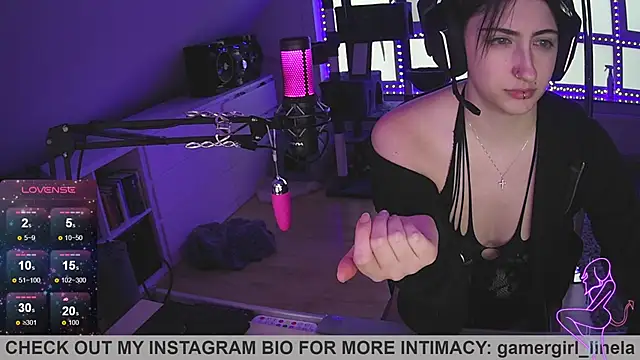 Snapshot of Gamergirl-Linela chatting on October 9, 2025, 3:45 pm Gamergirl-Linela online show from October 9, 2025, 3:45 pm