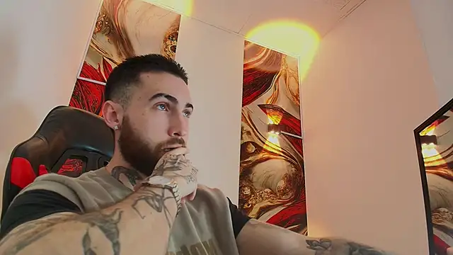 Snapshot of Luke_davis01 chatting on October 25, 2025, 1:12 pm Luke davis01 online show from October 25, 2025, 1:12 pm