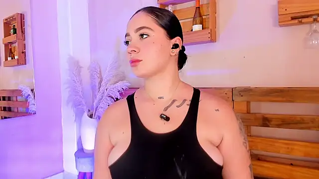 Snapshot of Morgan_Wright chatting on September 18, 2025, 8:01 pm Morgan Wright online show from September 18, 2025, 8:01 pm