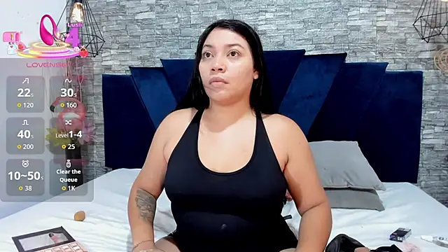 Sophia Brunett online show from September 17, 2025, 11:45 am