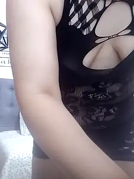 Saori Sann  online show from October 22, 2025, 4:50 pm