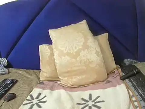 Snapshot of Mishanti chatting on March 20, 2025, 12:32 pm Mishanti online show from March 20, 2025, 12:32 pm