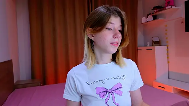 Bella amory online show from November 1, 2025, 6:46 pm