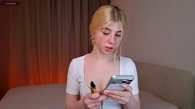 Bella amory online show from August 4, 2026, 7:51 pm
