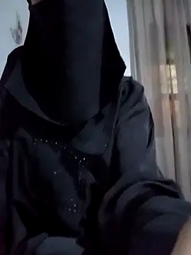 Snapshot of Milan-88 chatting on February 28, 2026, 9:14 pm Milan-88 online show from February 28, 2026, 9:14 pm