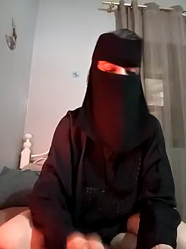 Snapshot of Milan-88 chatting on January 31, 2026, 8:40 pm Milan-88 online show from January 31, 2026, 8:40 pm