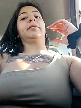 Snapshot of MaiPandora chatting on October 6, 2025, 8:09 pm MaiPandora online show from October 6, 2025, 8:09 pm