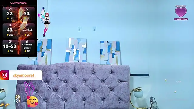 Skye Moore online show from September 27, 2025, 11:49 am