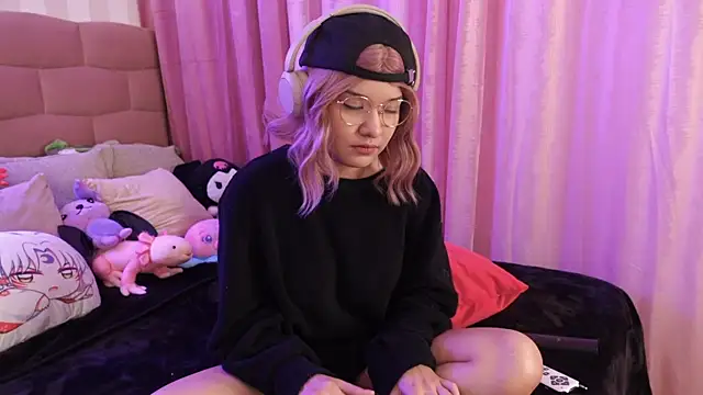 Snapshot of NataliaNovak chatting on October 5, 2025, 8:21 pm NataliaNovak online show from October 5, 2025, 8:21 pm