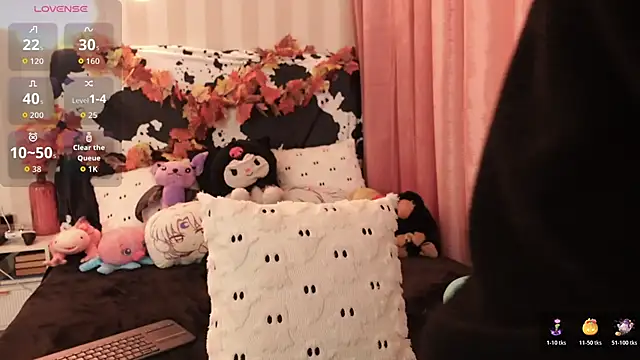 Snapshot of NataliaNovak chatting on October 30, 2025, 9:22 pm NataliaNovak online show from October 30, 2025, 9:22 pm