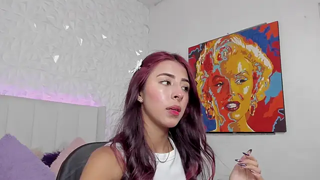 Snapshot of Mirandaa_Rogers chatting on September 19, 2025, 7:07 pm Mirandaa Rogers online show from September 19, 2025, 7:07 pm