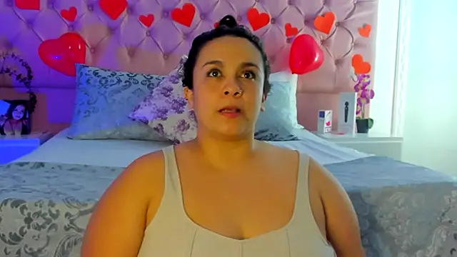 KourtneyEvans online show from February 24, 2025, 7:41 pm
