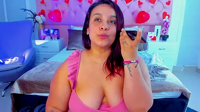 KourtneyEvans online show from March 6, 2025, 5:22 pm
