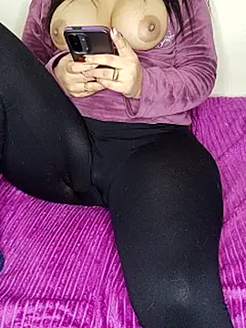 Malika-697 online show from January 18, 2026, 3:32 am