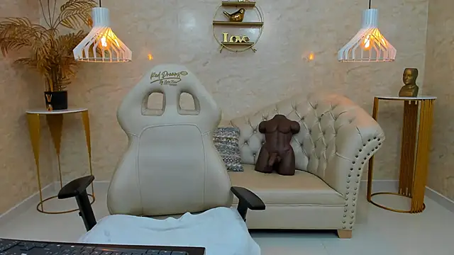 BBW CINDY online show from October 5, 2025, 7:15 pm