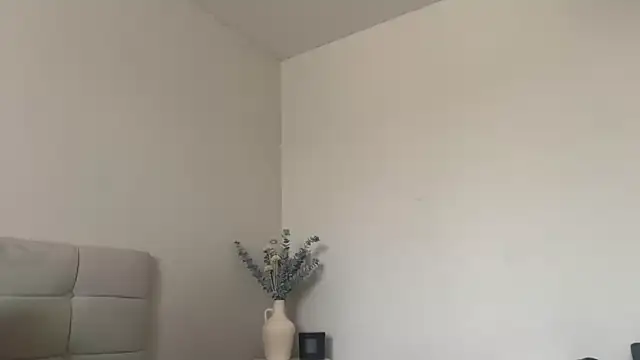 skyejde online show from March 13, 2026, 10:09 am