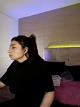 Snapshot of _michonne_ chatting on October 29, 2025, 8:30 pm  michonne  online show from October 29, 2025, 8:30 pm