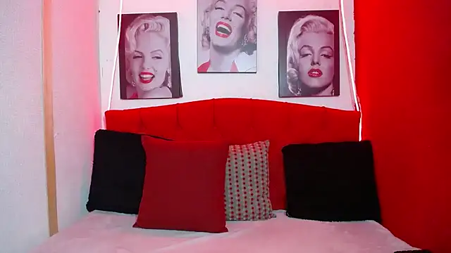 Tiana Ebony18 online show from March 8, 2026, 12:08 pm