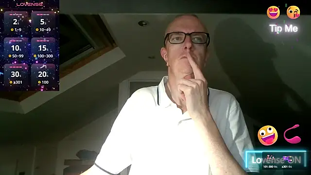 AdmiredThirty online show from September 25, 2025, 9:32 pm