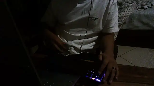 Snapshot of optimalperformance7093 chatting on January 15, 2026, 6:11 pm optimalperformance7093 online show from January 15, 2026, 6:11 pm