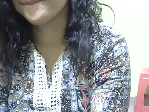 Your cutiepie  online show from November 21, 2025, 8:41 pm