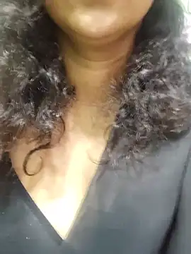 Snapshot of Your_cutiepie_ chatting on July 15, 2026, 10:33 am Your cutiepie online show from July 15, 2026, 10:33 am
