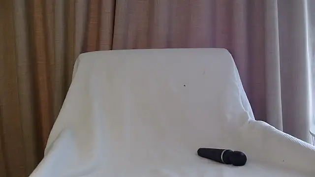 Snapshot of redpoint34 chatting on October 13, 2025, 9:00 am redpoint34 online show from October 13, 2025, 9:00 am