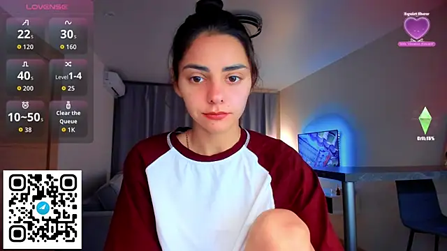 Snapshot of EmiliaZen chatting on September 26, 2025, 3:41 pm EmiliaZen online show from September 26, 2025, 3:41 pm