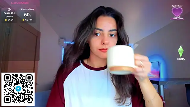 Snapshot of EmiliaZen chatting on September 27, 2025, 12:22 pm EmiliaZen online show from September 27, 2025, 12:22 pm