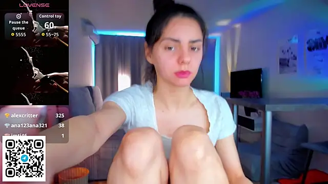 EmiliaZen online show from March 12, 2026, 9:24 am