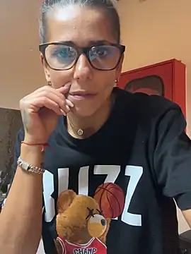 Snapshot of PlayfulShow chatting on September 19, 2025, 11:58 am PlayfulShow online show from September 19, 2025, 11:58 am