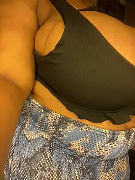 Snapshot of NonoGotBoobies chatting on January 17, 2026, 8:23 pm NonoGotBoobies online show from January 17, 2026, 8:23 pm