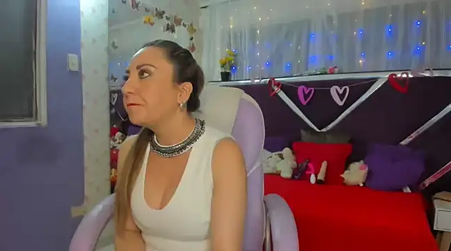 Snapshot of Dary_walker chatting on February 18, 2025, 12:06 pm Dary walker online show from February 18, 2025, 12:06 pm