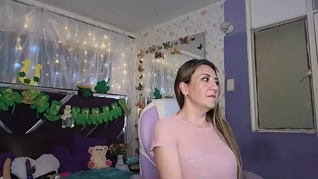 Snapshot of Dary_walker chatting on March 22, 2025, 6:14 pm Dary walker online show from March 22, 2025, 6:14 pm