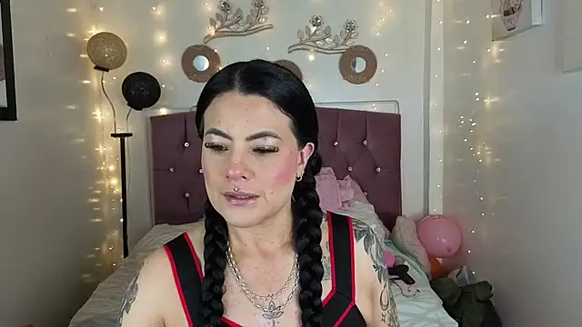 lizha milf online show from March 1, 2026, 5:13 pm