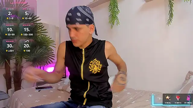 Snapshot of Dirty_Kingg chatting on October 10, 2025, 9:04 pm Dirty Kingg online show from October 10, 2025, 9:04 pm