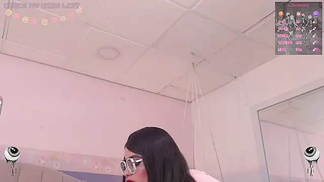 Snapshot of Emerald_gh chatting on October 17, 2025, 10:22 pm Emerald gh online show from October 17, 2025, 10:22 pm