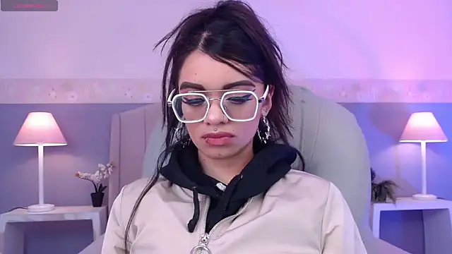 Snapshot of Emerald_gh chatting on September 23, 2025, 10:39 pm Emerald gh online show from September 23, 2025, 10:39 pm