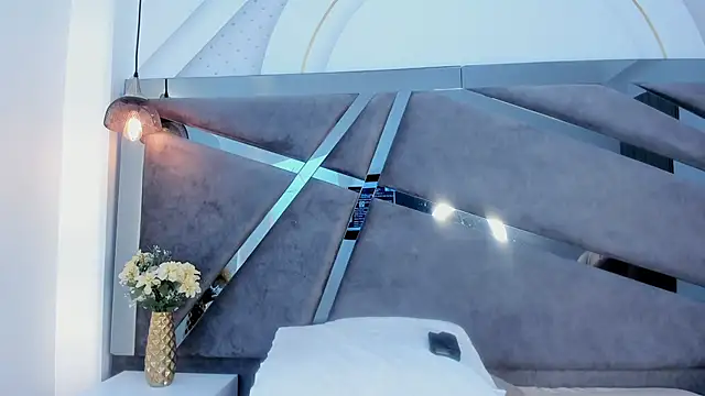 Snapshot of Giselle_Lauren chatting on November 1, 2025, 8:36 pm Giselle Lauren online show from November 1, 2025, 8:36 pm